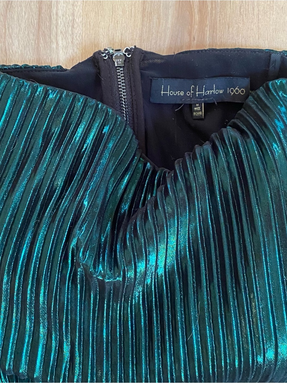 House of Harlow 1960 Strapless Emerald Green Pleated Maxi Dress with Side Slit - Picture 5 of 8